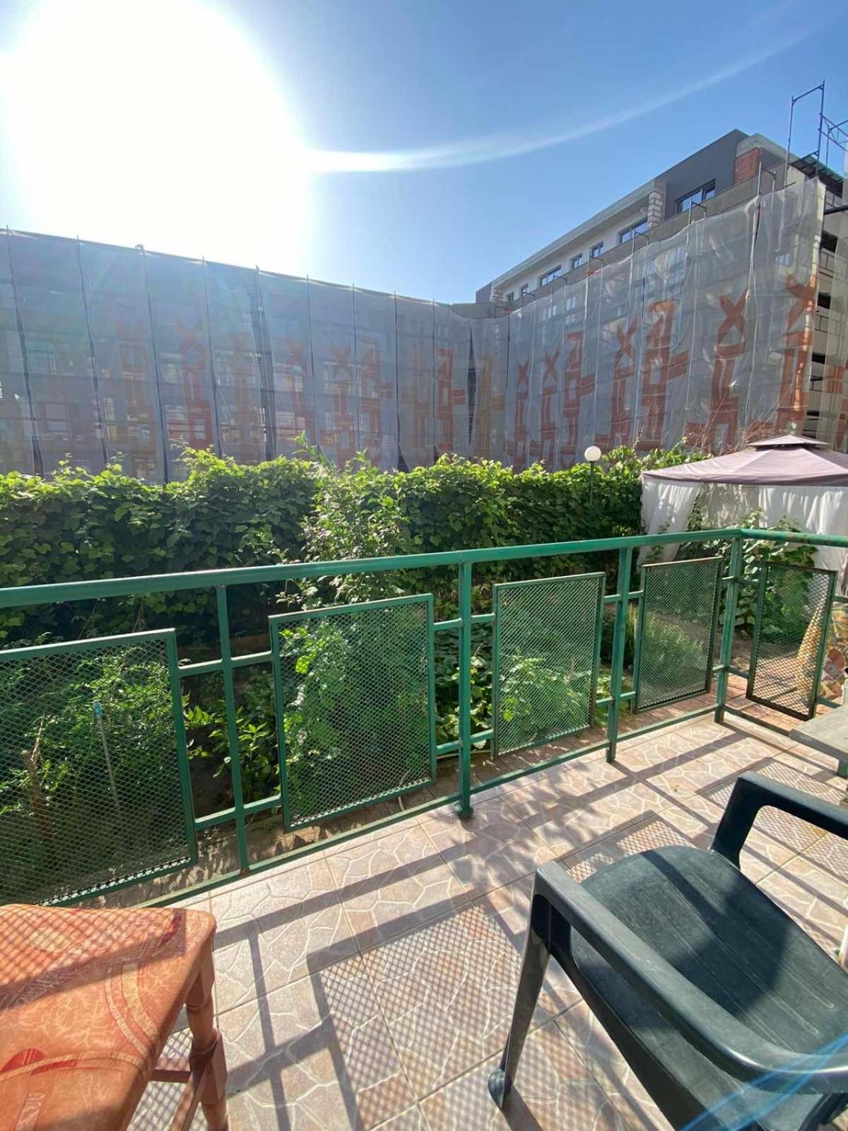Studios & Apartments Perla Солнечный берег Экстерьер фото